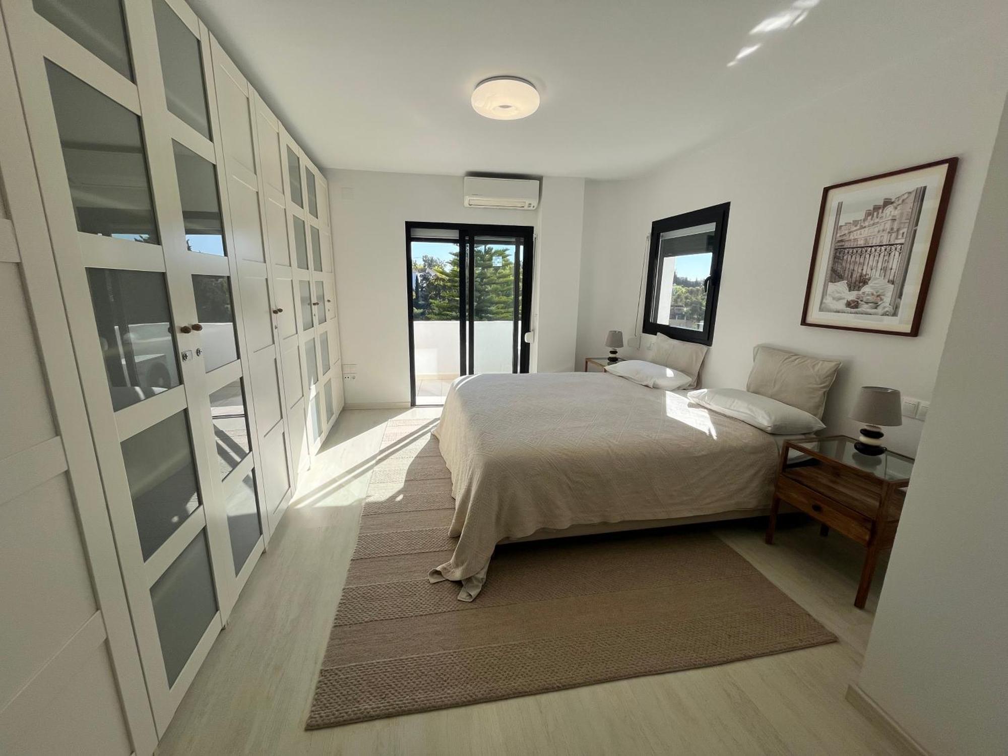 마르베야 Superb Townhouse In Golden Mile 아파트 외부 사진
